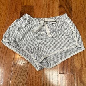 Abercrombie stripped shorts